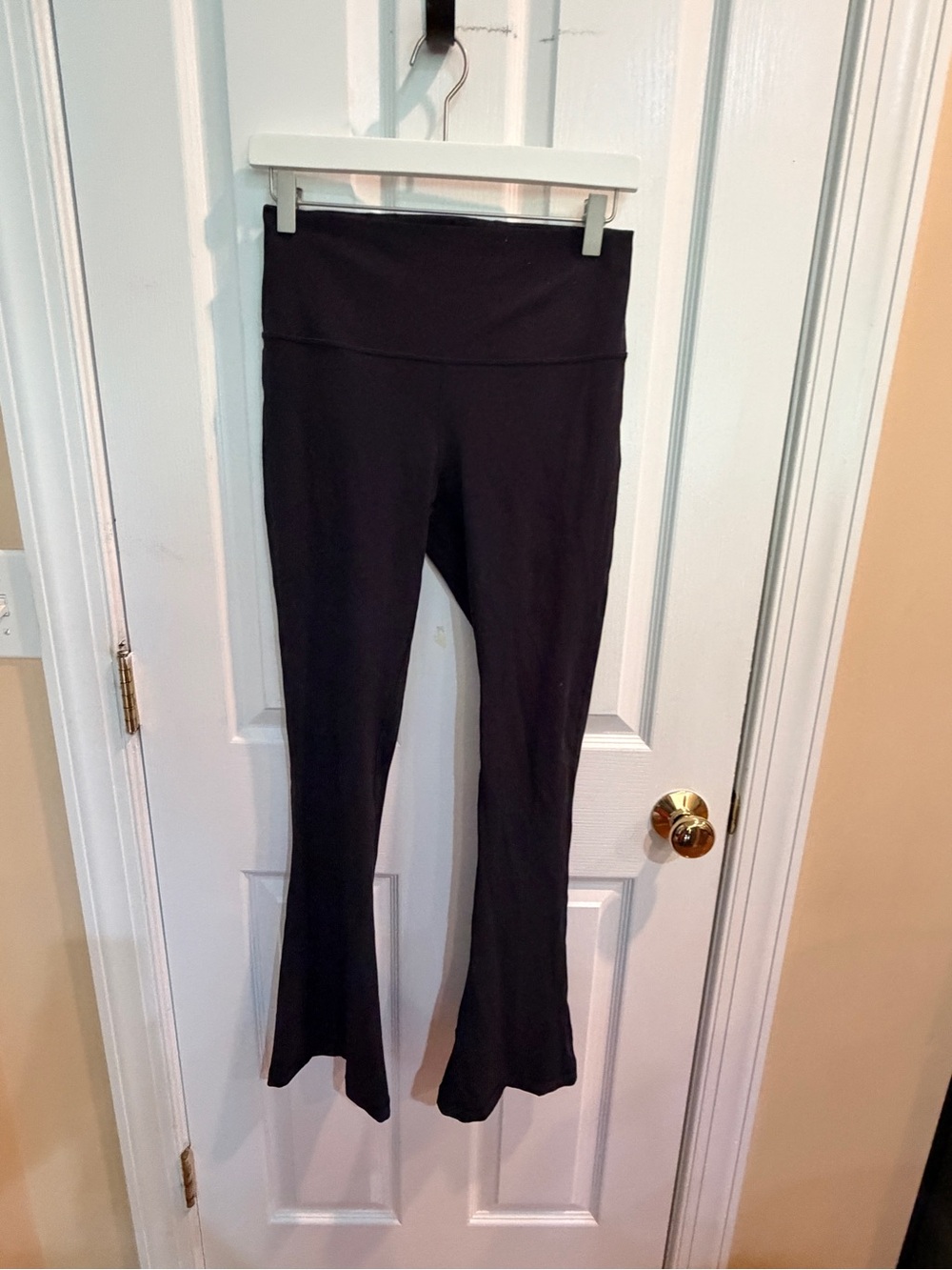 Lululemon Women’s High-Waist Black Flare Yoga Pants Size 8